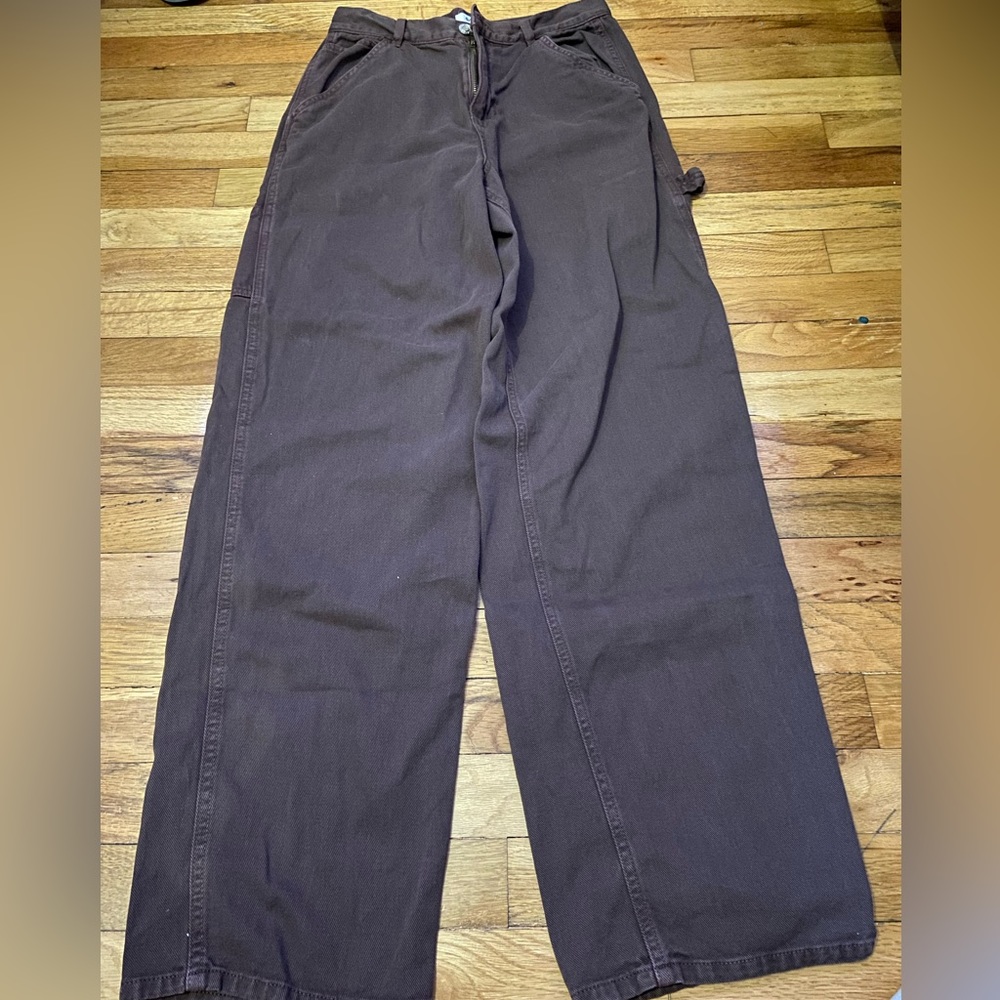 Garage brown cargos